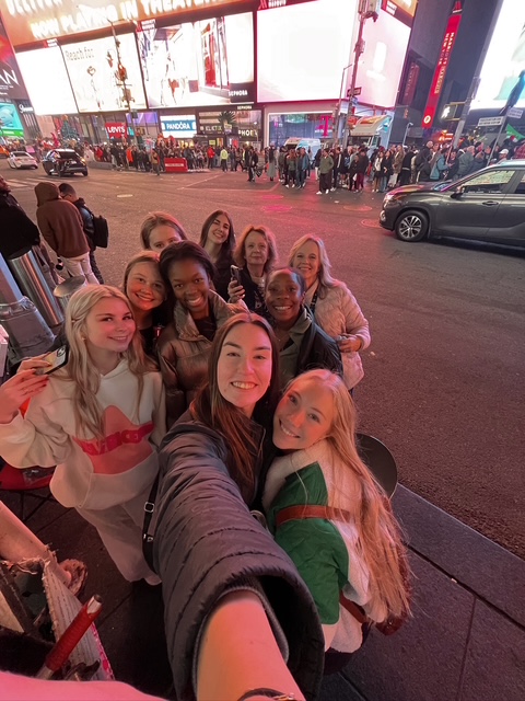 New York, Baby: Newspaper Staff Takes on the Big Apple